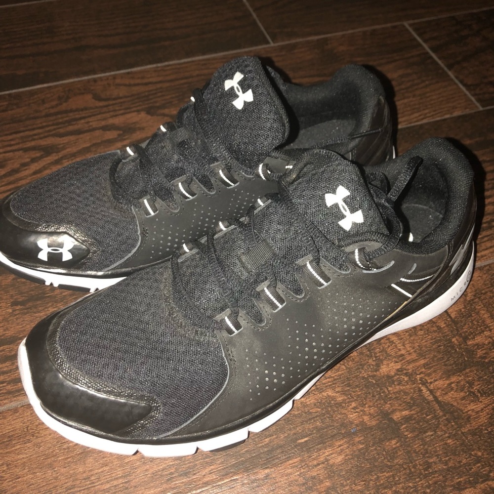 Men’s under armour sneakers